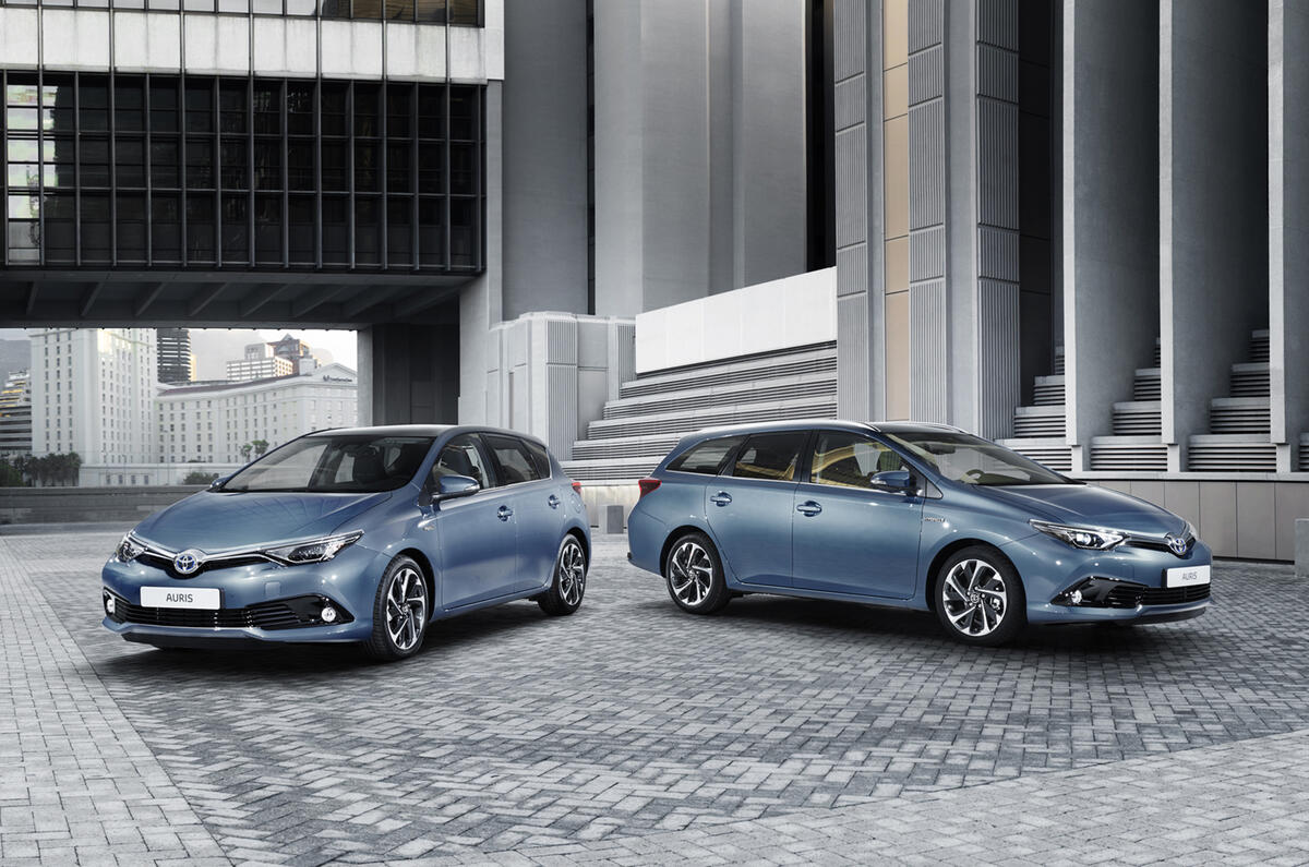 2015 - [Toyota] Auris restylée Toyota-nxhe-auris-2015-2