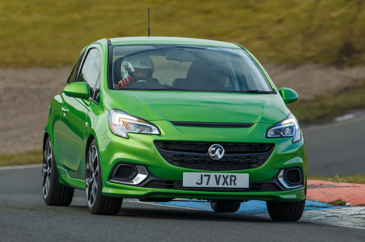 vxl-corsa-vxr-2015-uk-001.jpg