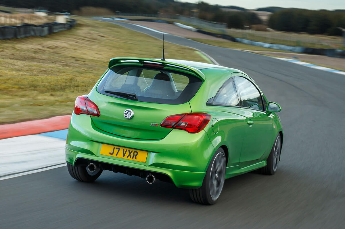vxl-corsa-vxr-2015-uk-002.jpg