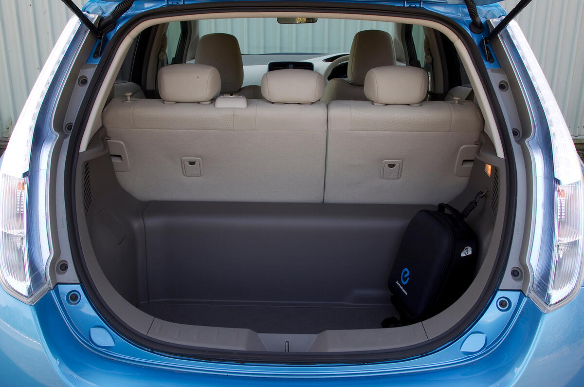 Nissan Leaf interior Autocar