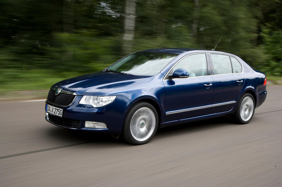skoda-superb-2.jpg?itok=KxG4BUmc
