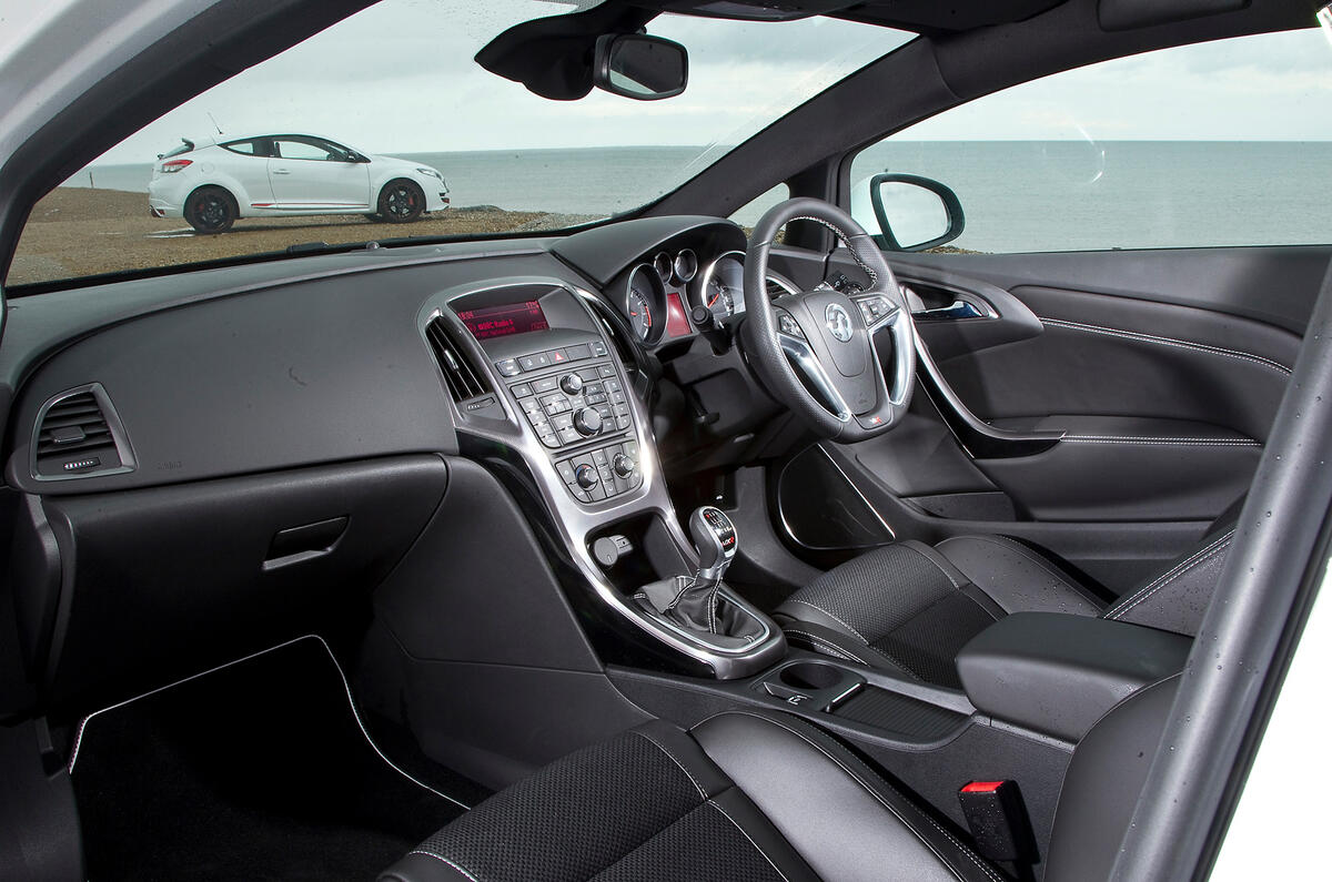 Vauxhall Astra GTC VXR review | Autocar
Vauxhall Astra Vxr Interior