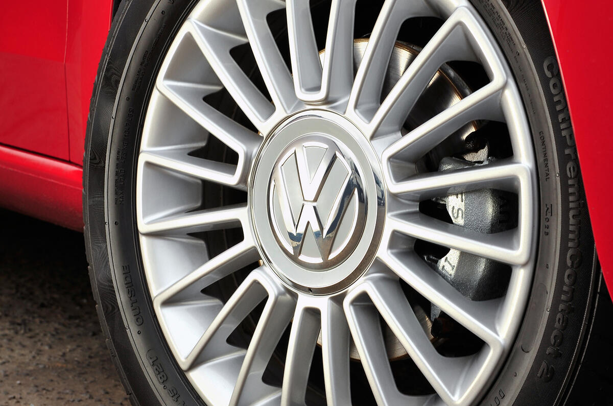 Volkswagen Up interior Autocar