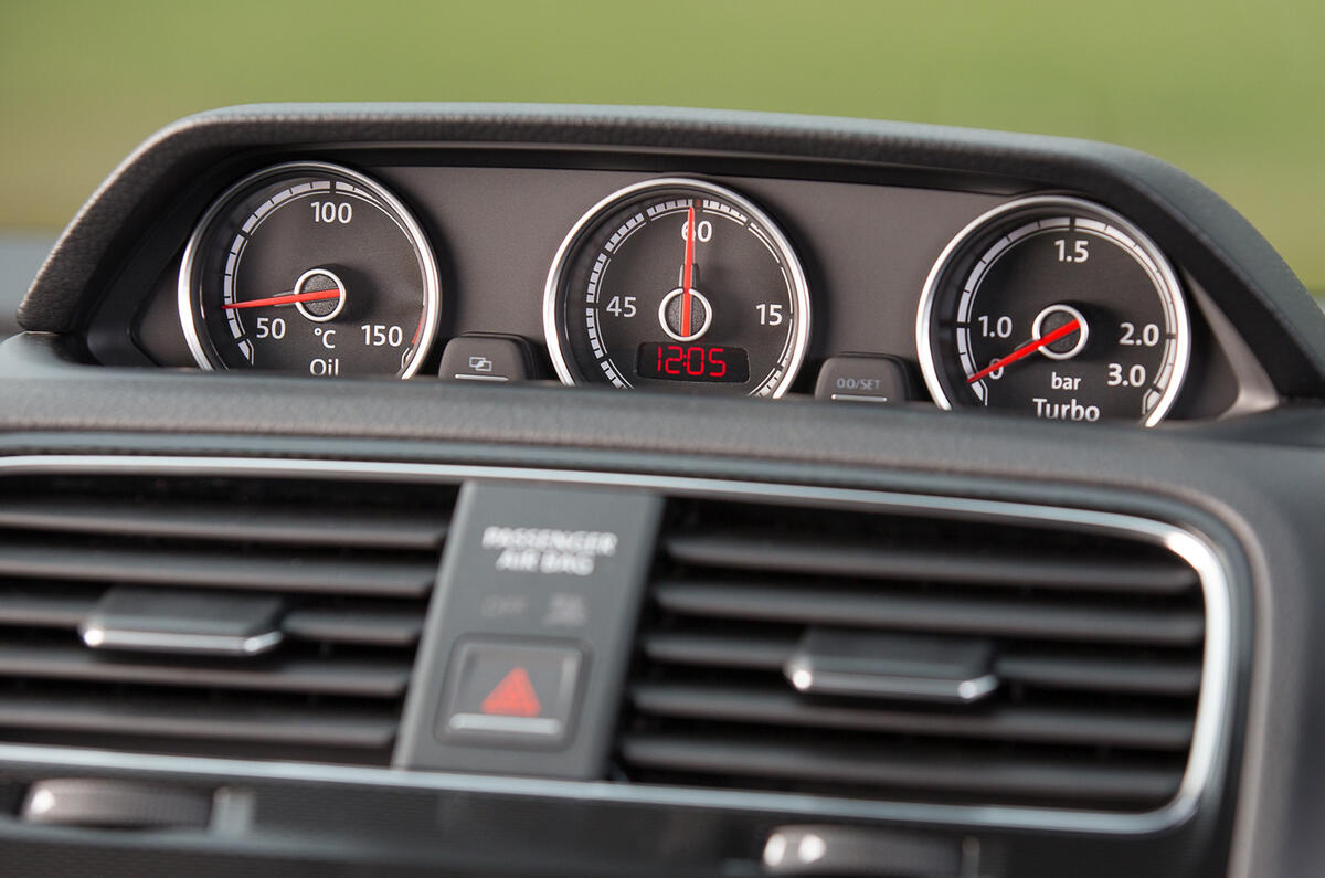 2014 Volkswagen Scirocco 2.0 TDI 150 DSG UK first drive