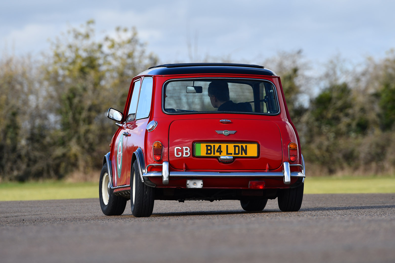 02 Electrogenic Mini Cooper electric 2022 FD rear corner