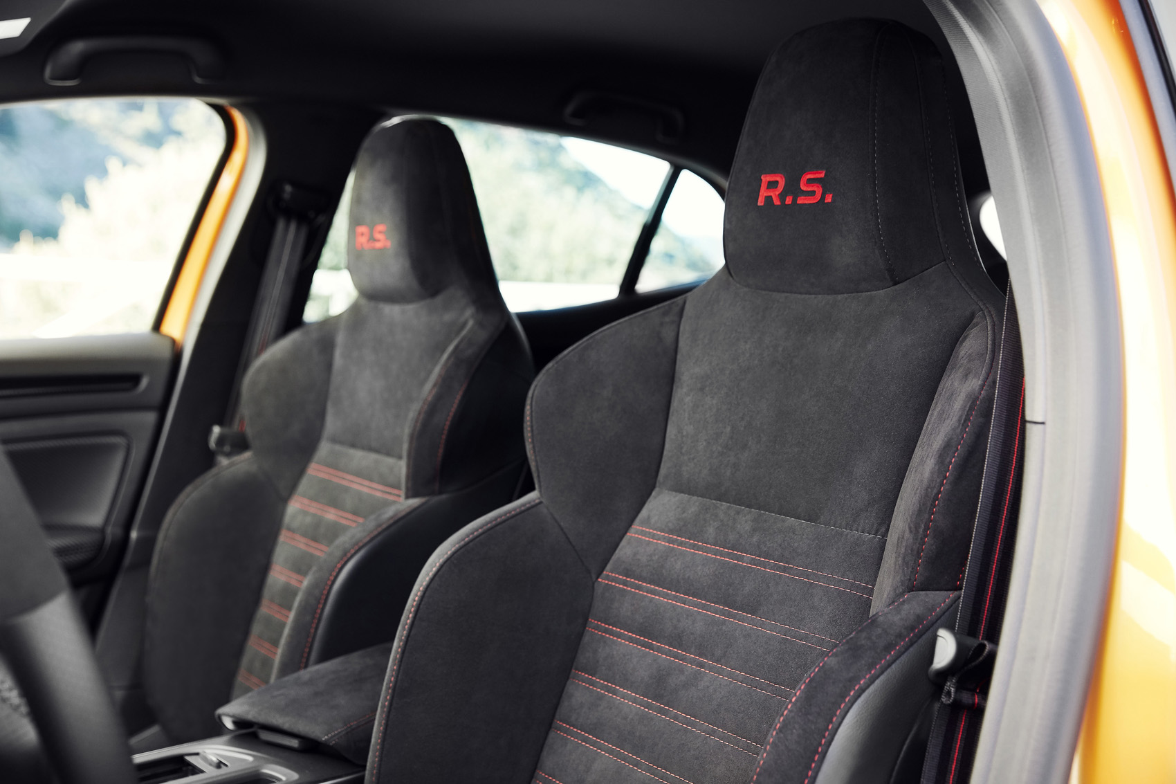 Renault Megane RS 280 2018 road test review front seats