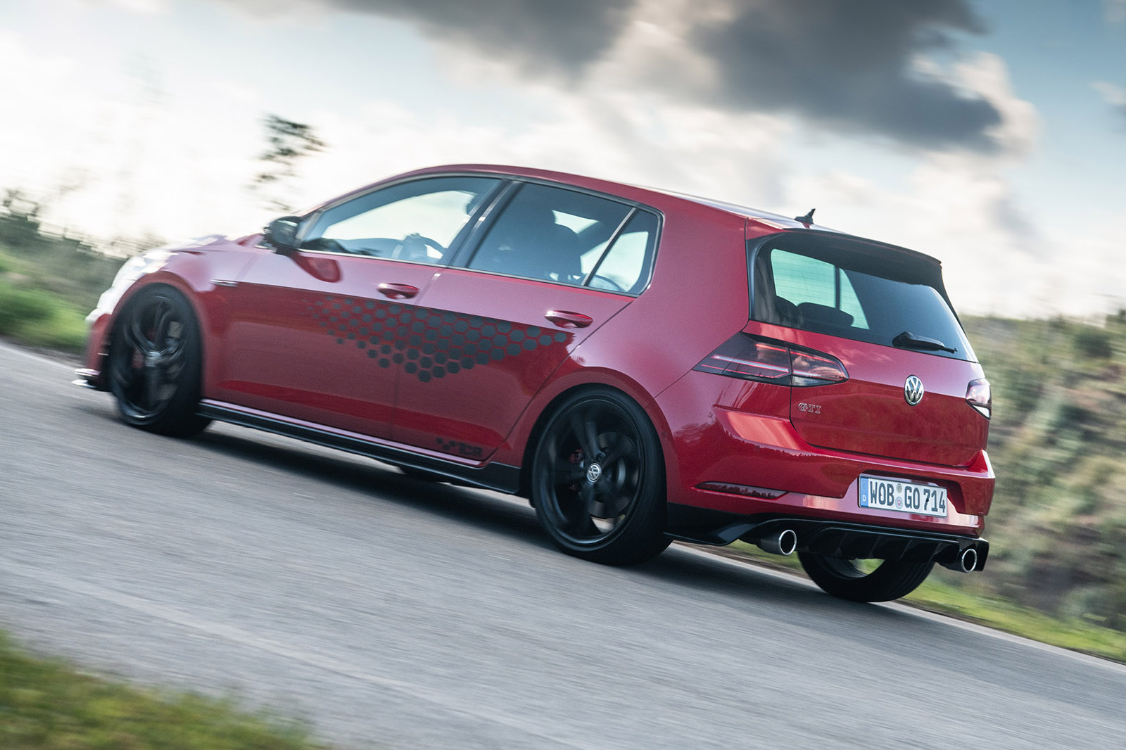 Volkswagen Golf GTI TCR 2019 road test review - road side