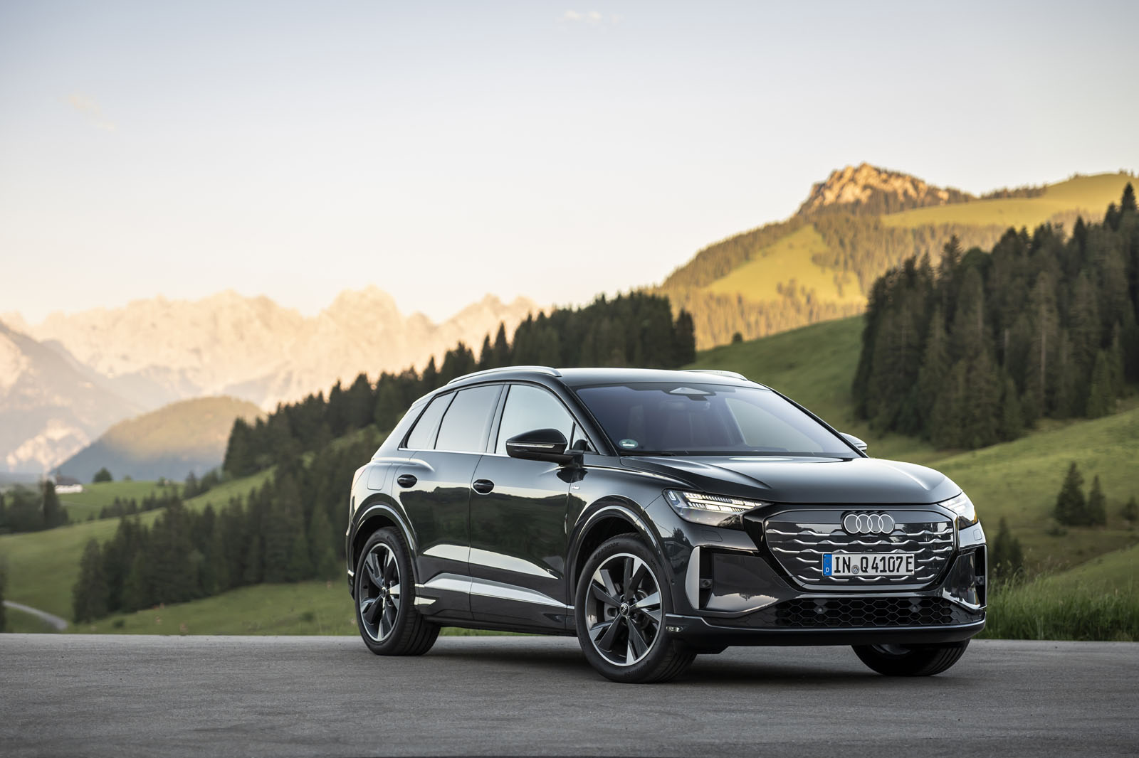 16 Audi Q4 E tron review front static