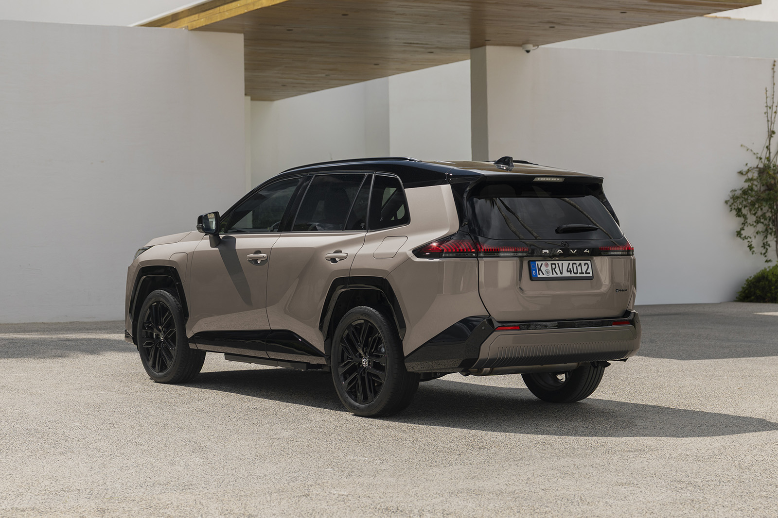 2026 RAV4 PHEV  Avantgarde Bronze static 050