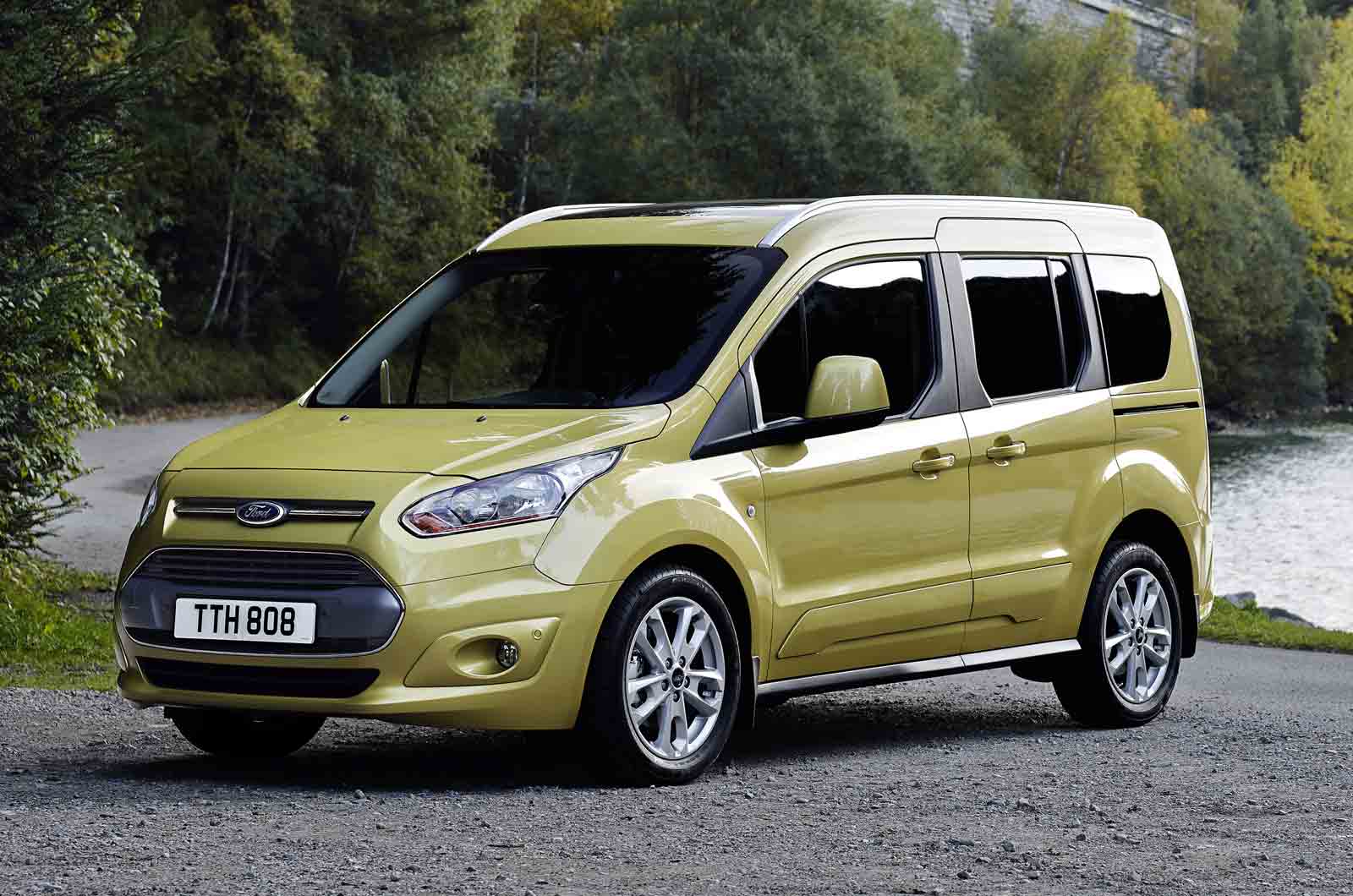 4 star Ford Tourneo Connect
