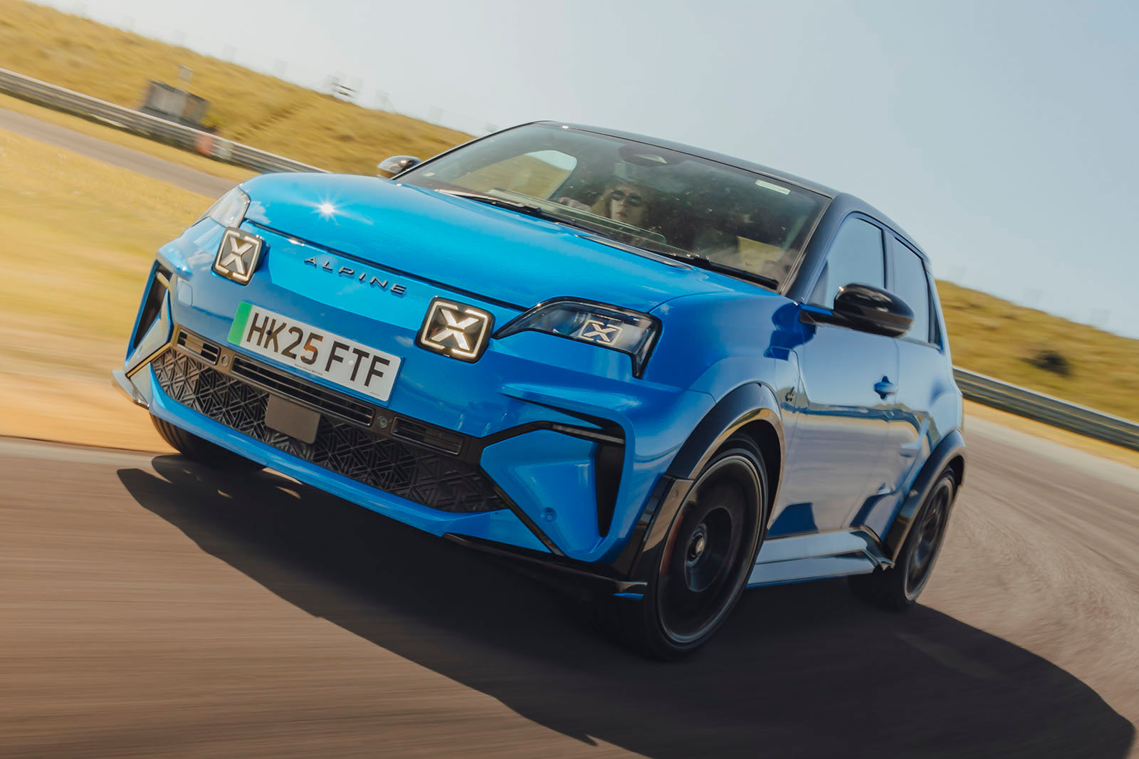 Alpine A290 GTS review 202500 front tracking