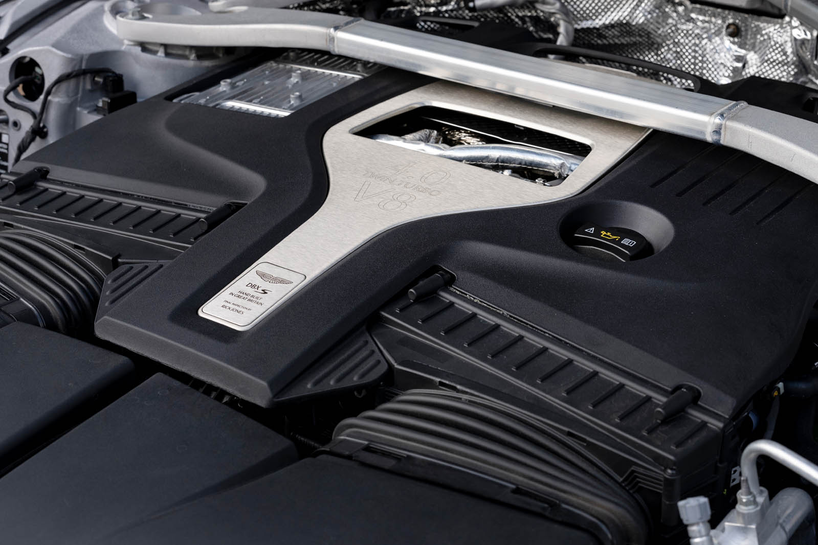 Aston Martin DBX review 2025 021