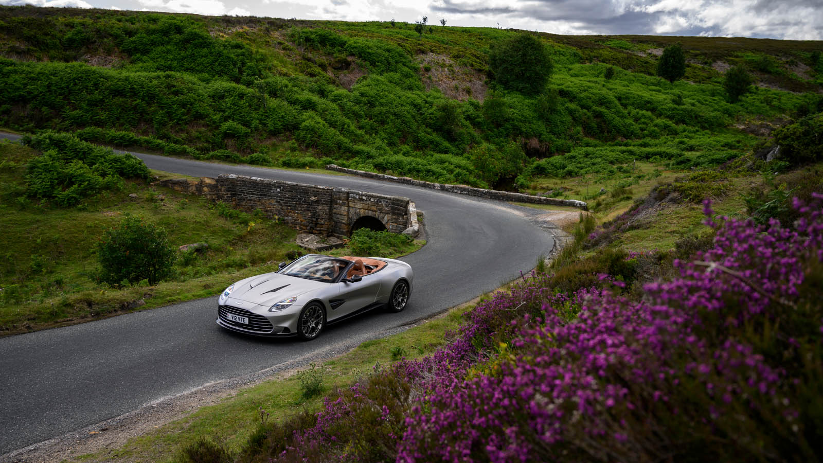 Aston Martin Vanquish Volante review 2025 027