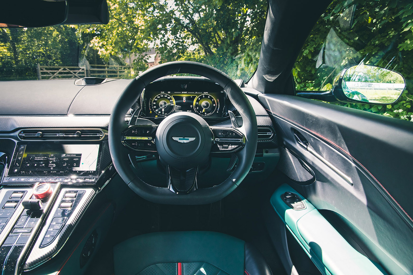 Aston Martin Vantage S review 2026 09