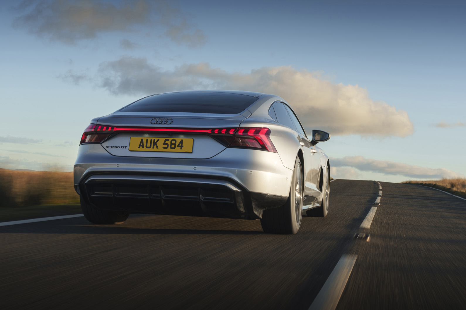 audi e tron gt quattro   rear, low