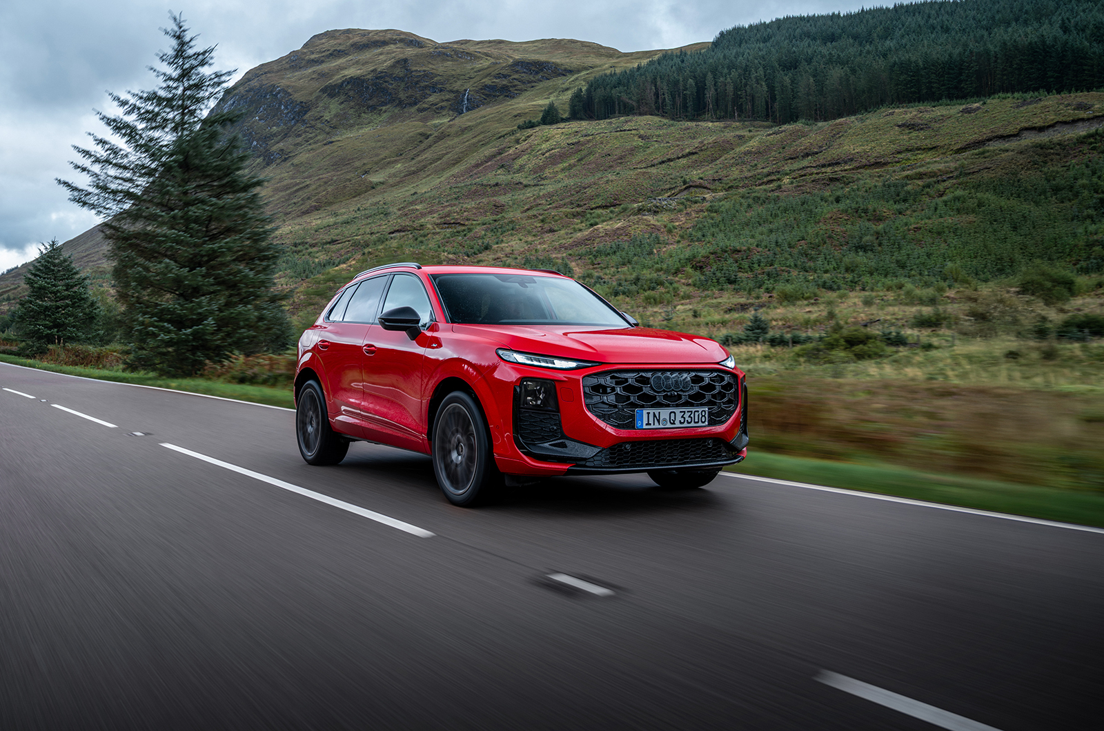 Audi Q3 TFSI progressivred SG47462