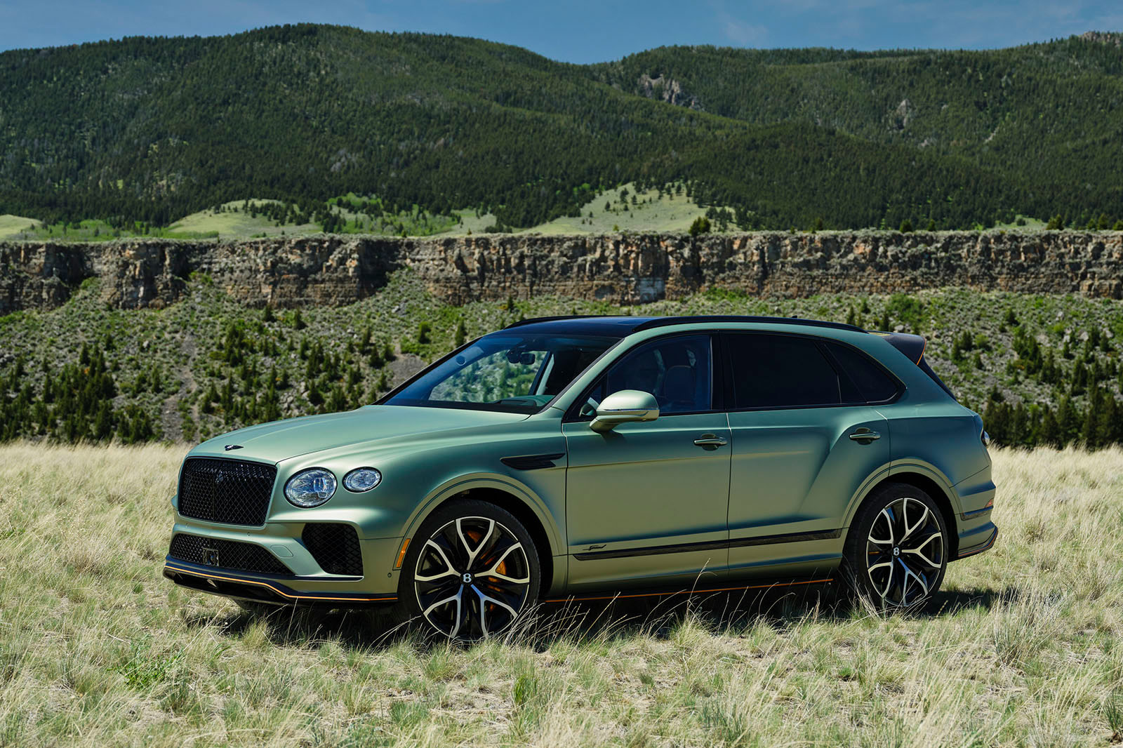 Bentley Bentayga Speed review 2025 21 front static