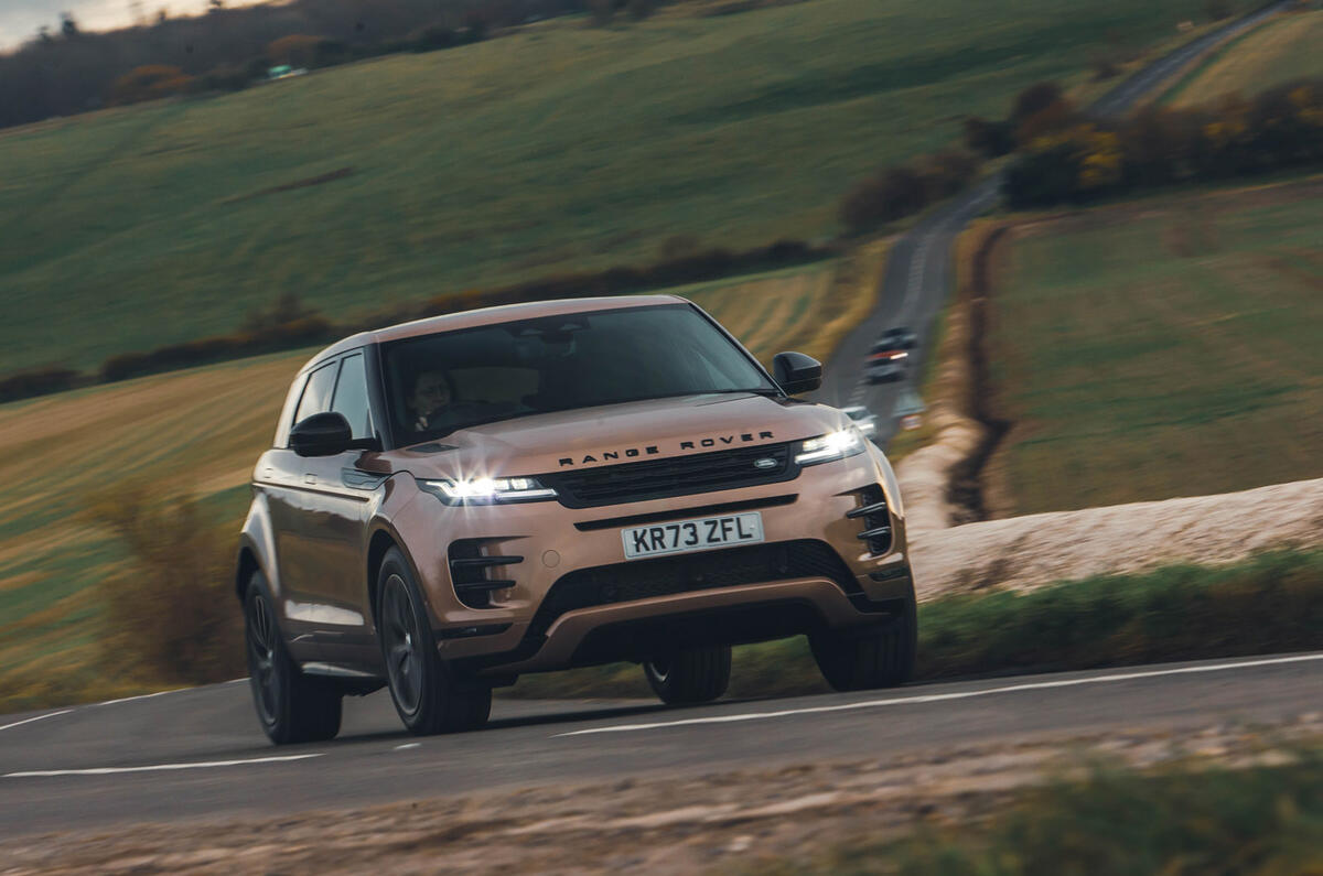 https://images.cdn.autocar.co.uk/best small car range rover evoque