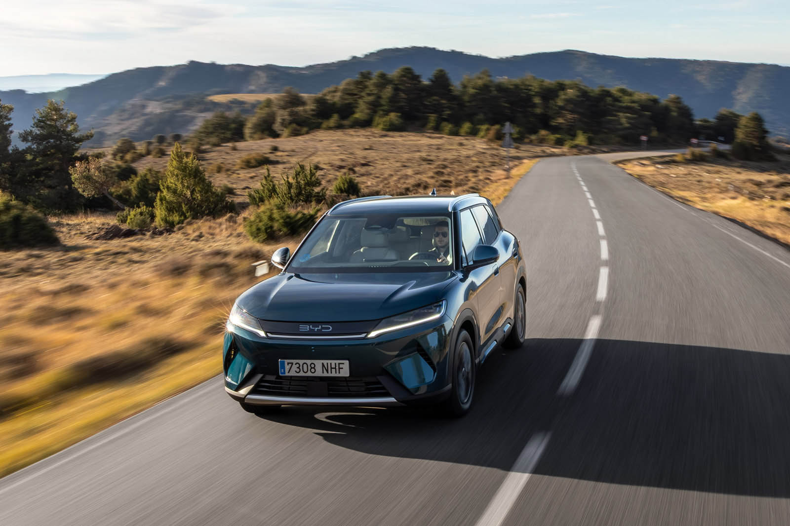 BYD Atto 2 DM i review 2025 020