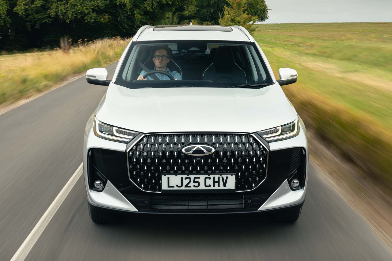 Chery   Tiggo 7   Plug in Hybrid 002