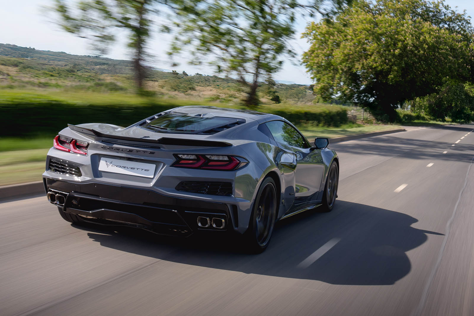 Corvette E RAY review 2025 011
