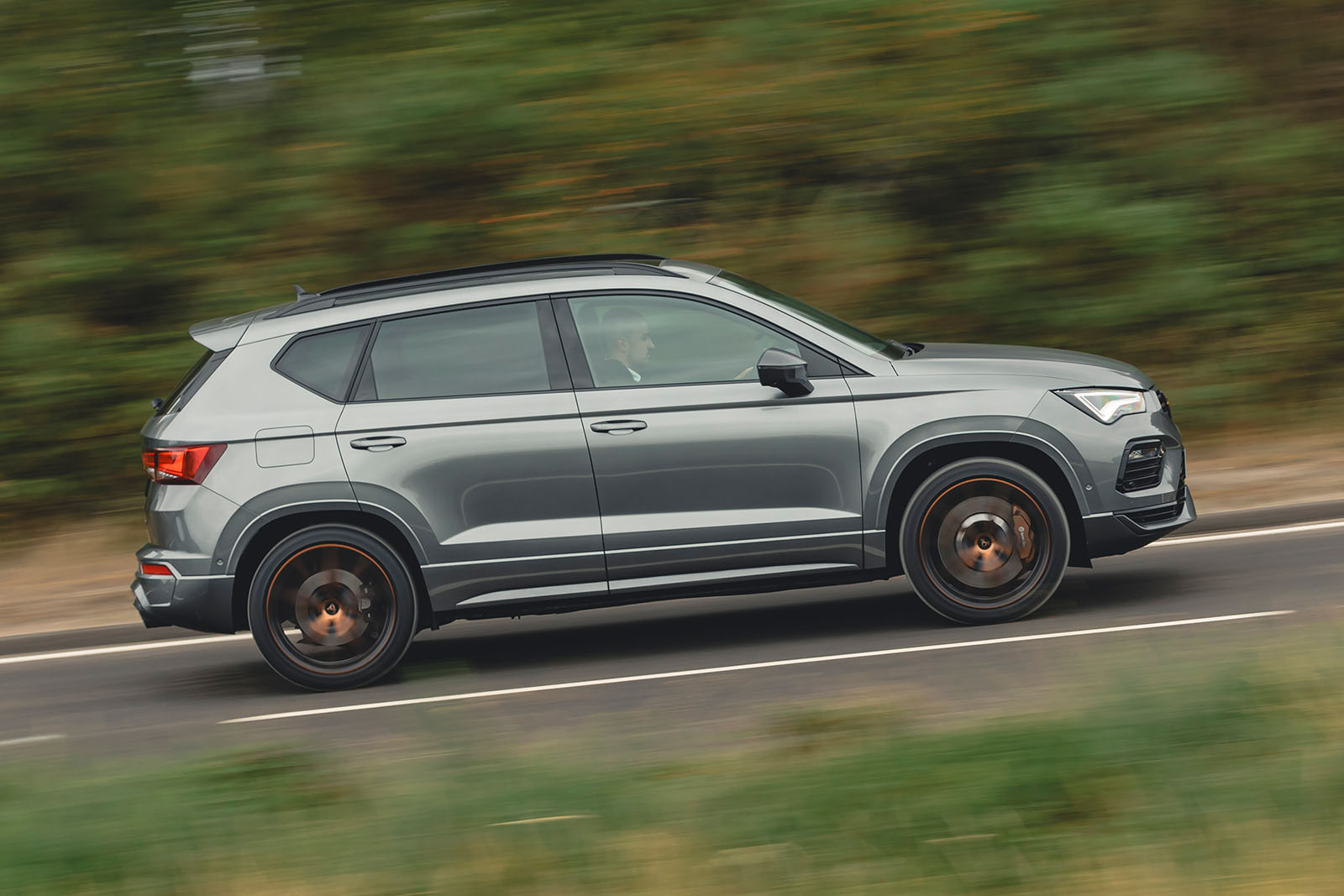 Cupra Ateca side