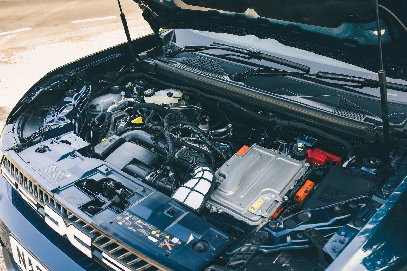 Dacia Bigster review 2025 21 engine bay
