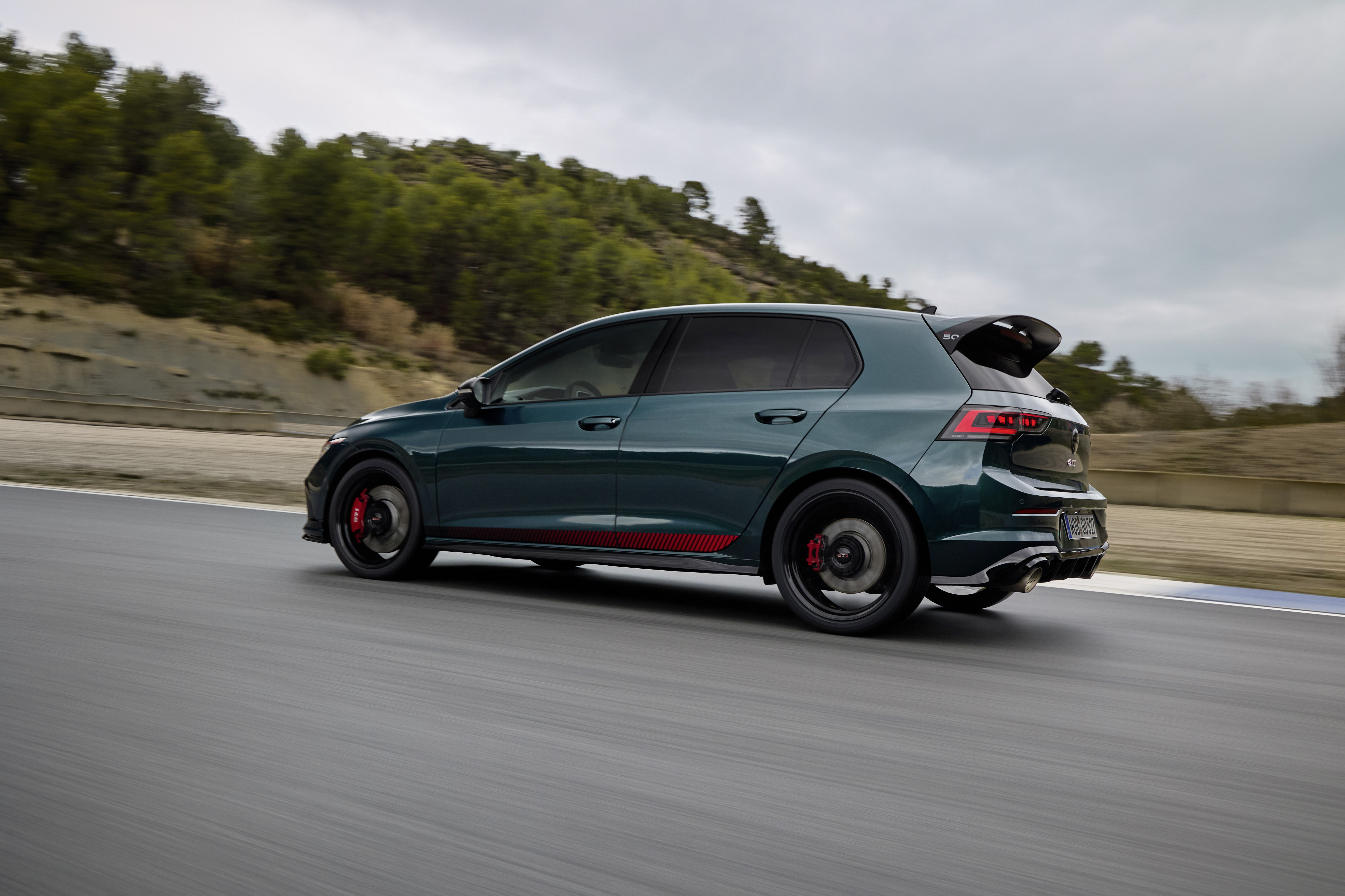 Volkswagen Golf GTI Edition 50