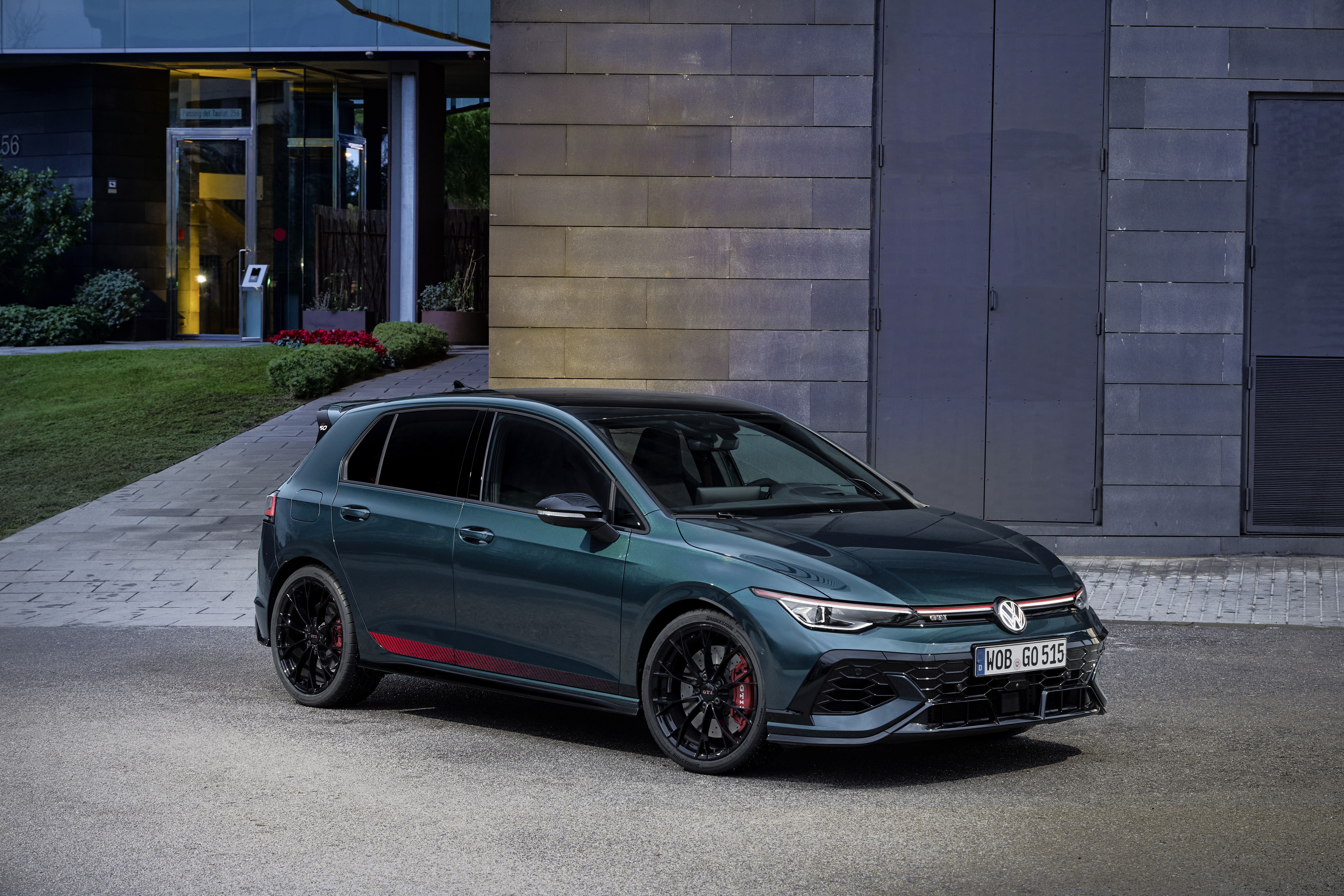 Volkswagen Golf GTI Edition 50