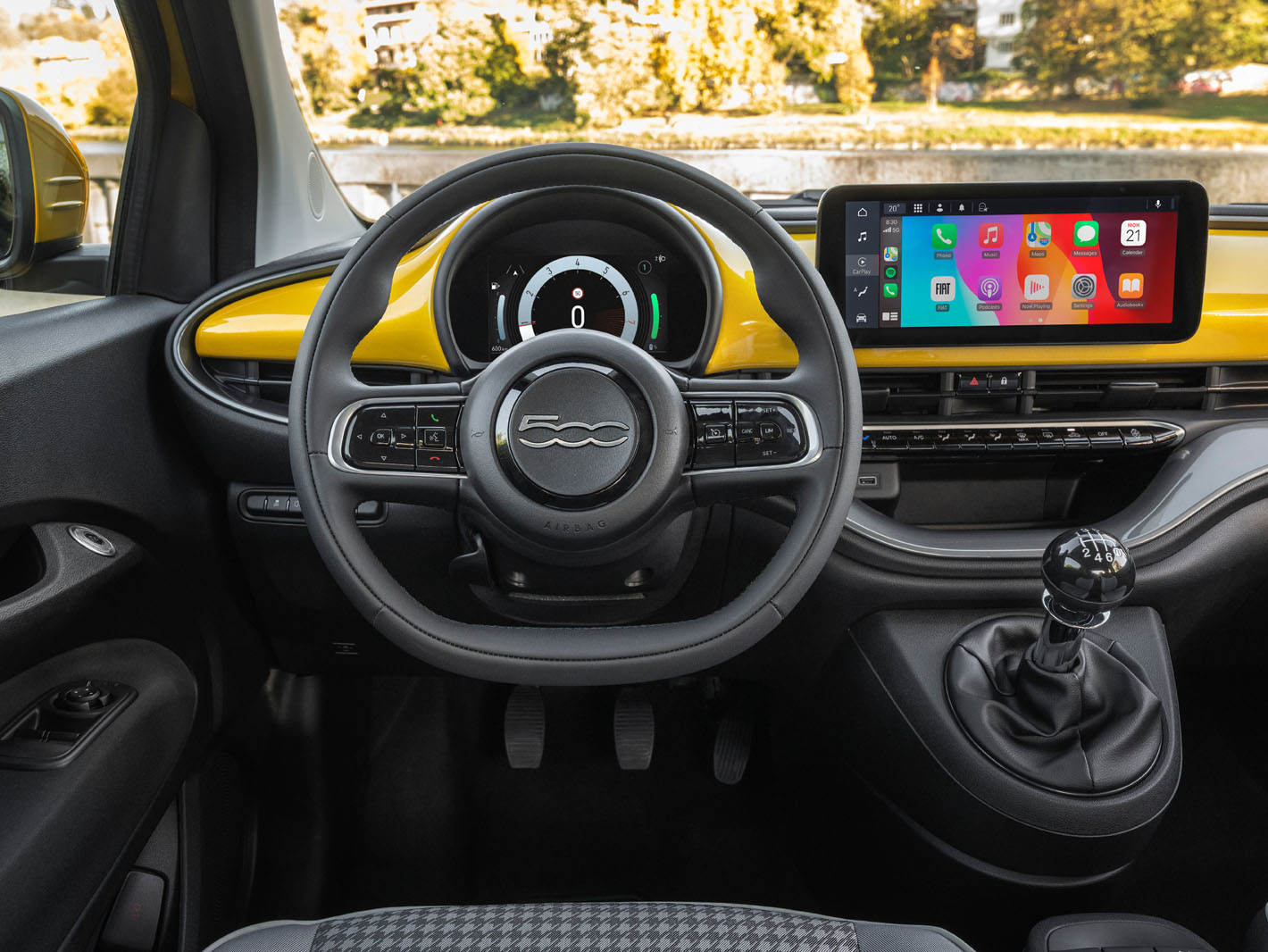 Fiat 500 Hybrid review 2025 005