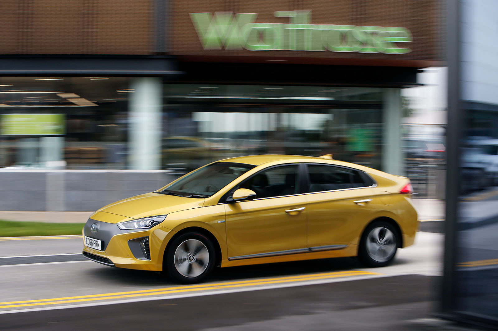 https://images.cdn.autocar.co.uk/