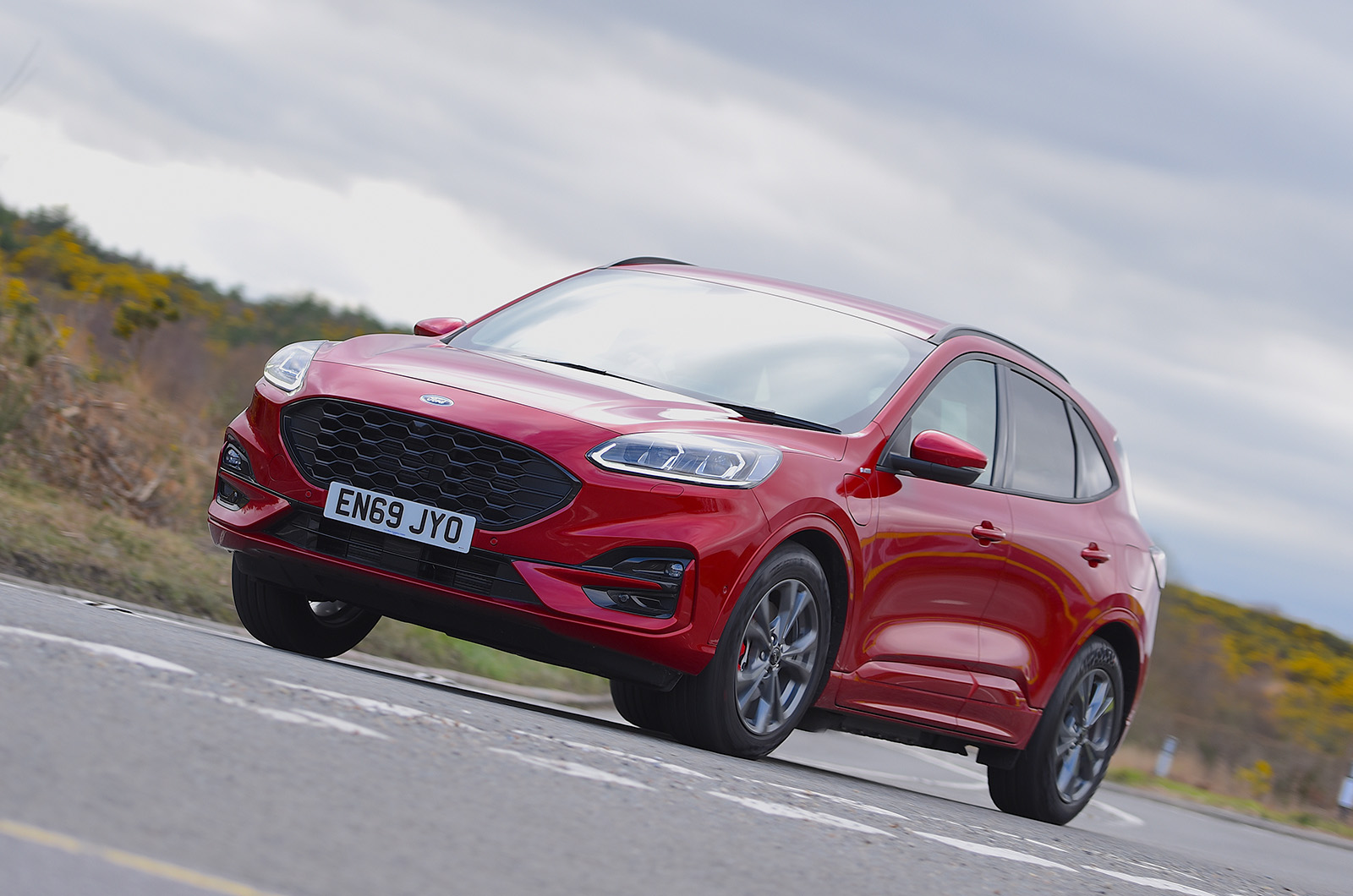 二手福特 Kuga 選購指南：兼具 Focus 的駕趣與 Mondeo 的空間，入手價僅 8000 英鎊起