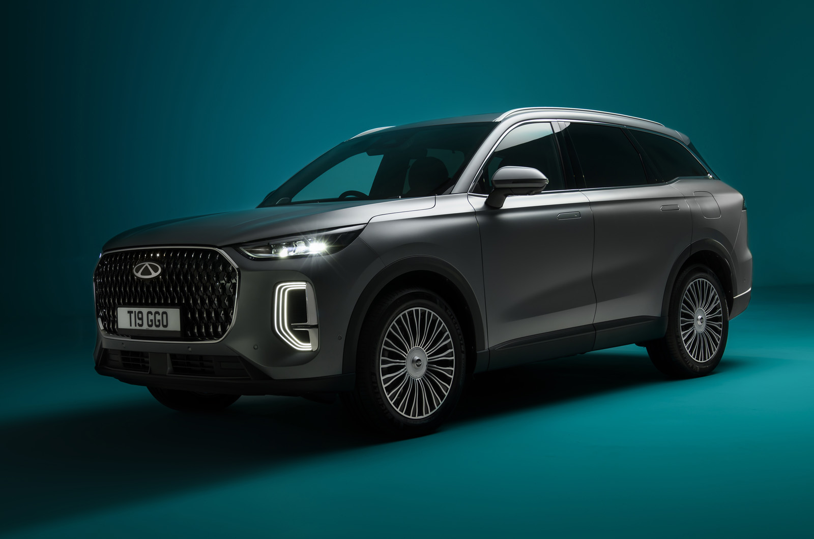 Chery Tiggo 9: 422bhp, seven-seat PHEV offers 91-mile EV range for £43k