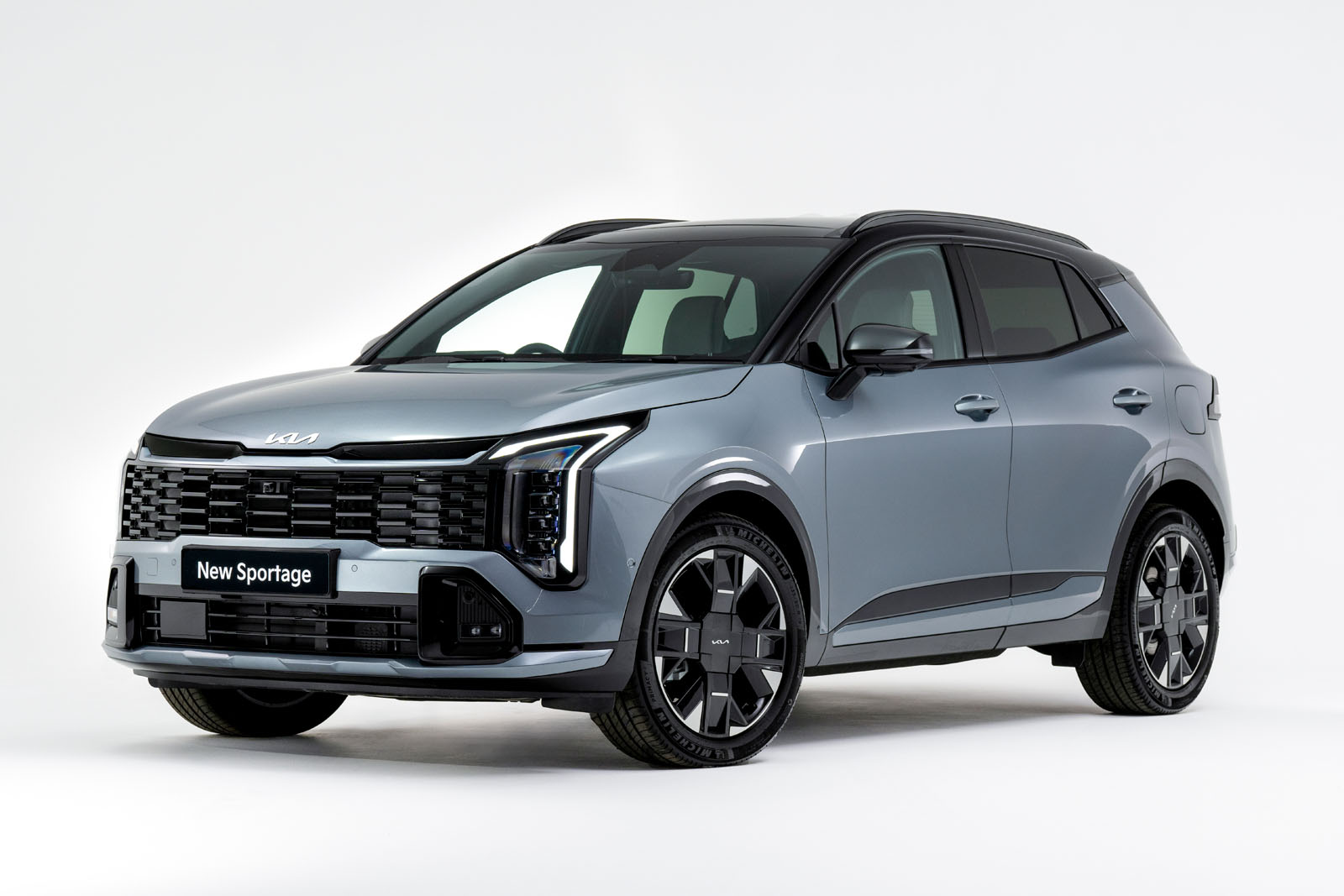 Facelifted Kia Sportage due in UK this summer with 236bhp hybrid