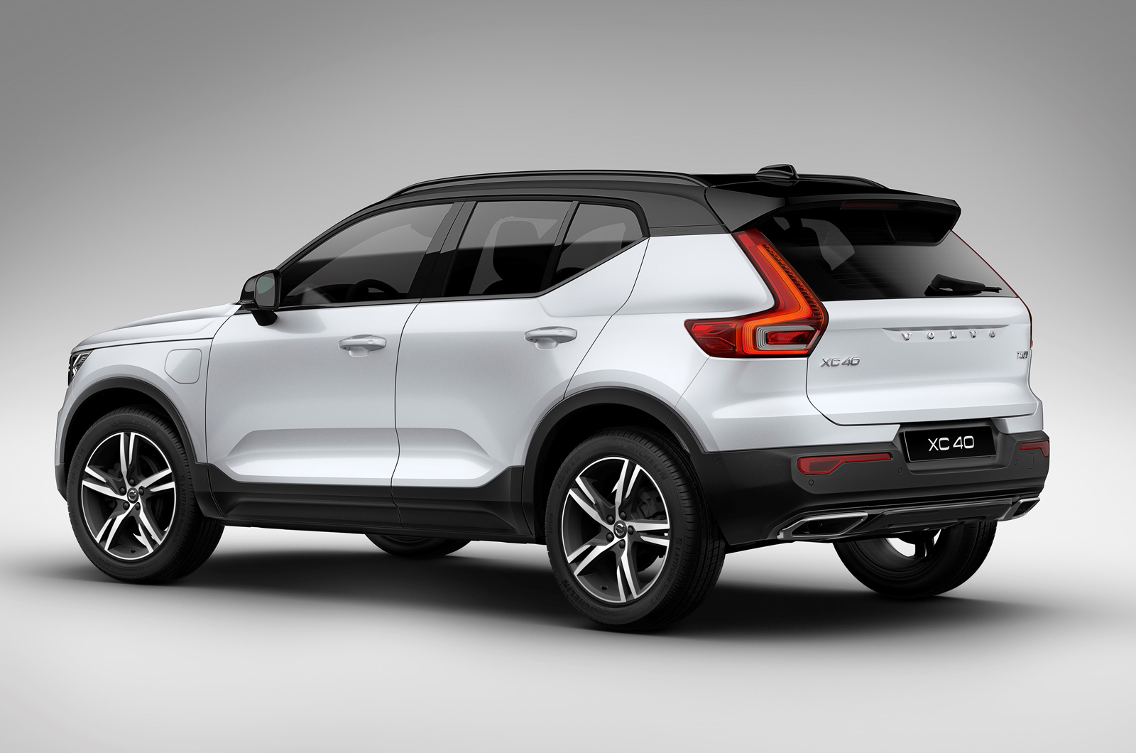 227627 New volvo xc40 t5 plug in hybrid