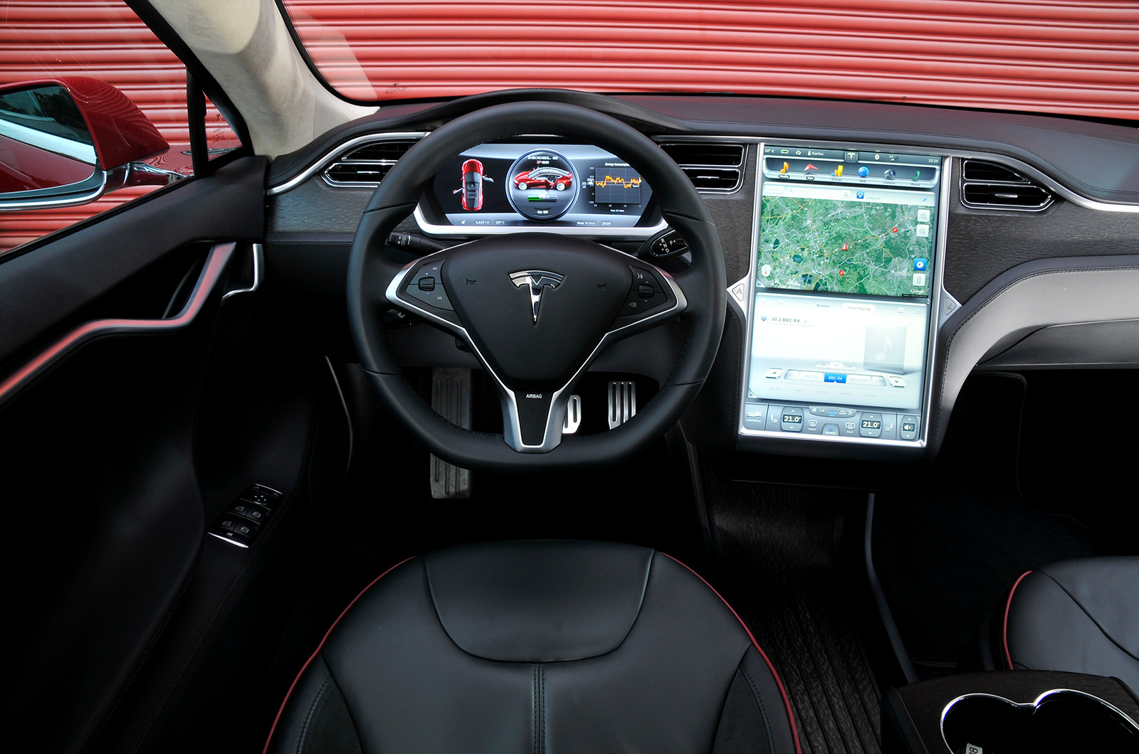 From particle accelerators to the iPad: 41 years of car touchscreens