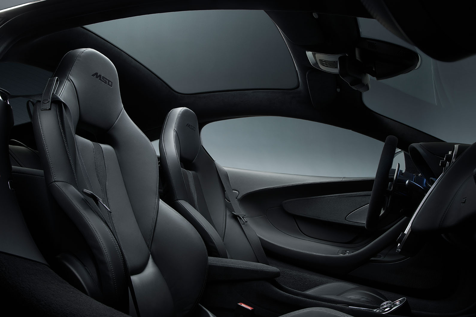 9057mso 570gt black collection 09