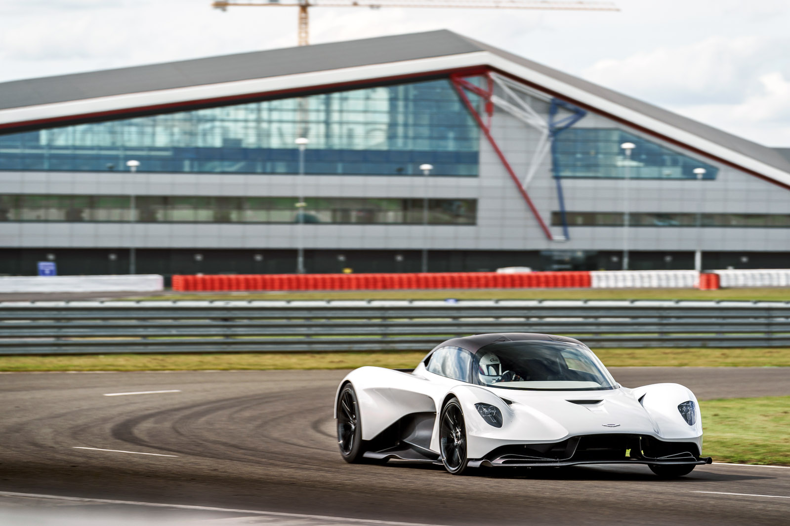 Aston Martin readies 830bhp hybrid Ferrari 296 GTB rival | Autocar