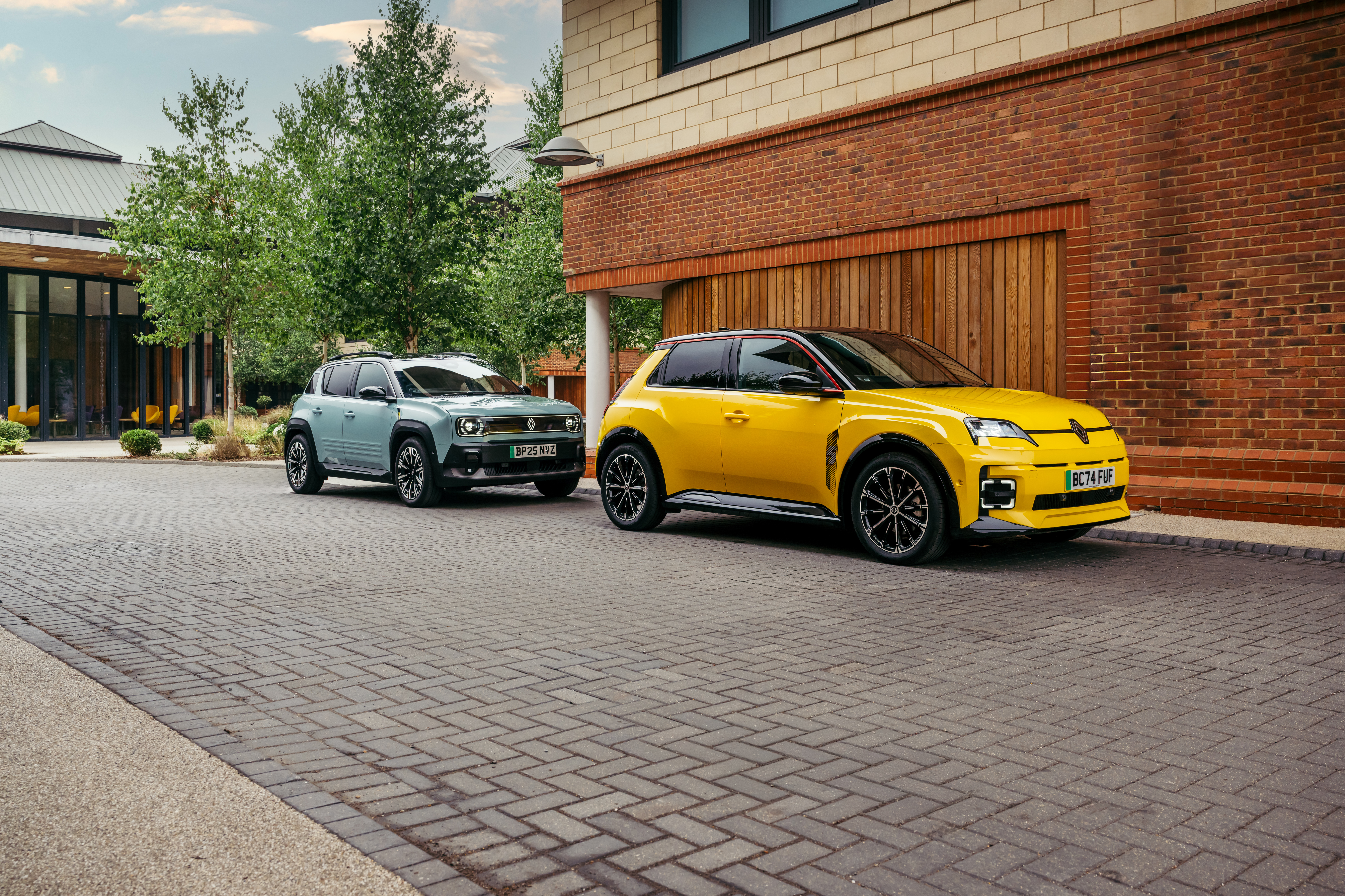 £1500 off Renault, Nissan, Citroën, Vauxhall EVs as grant list grows