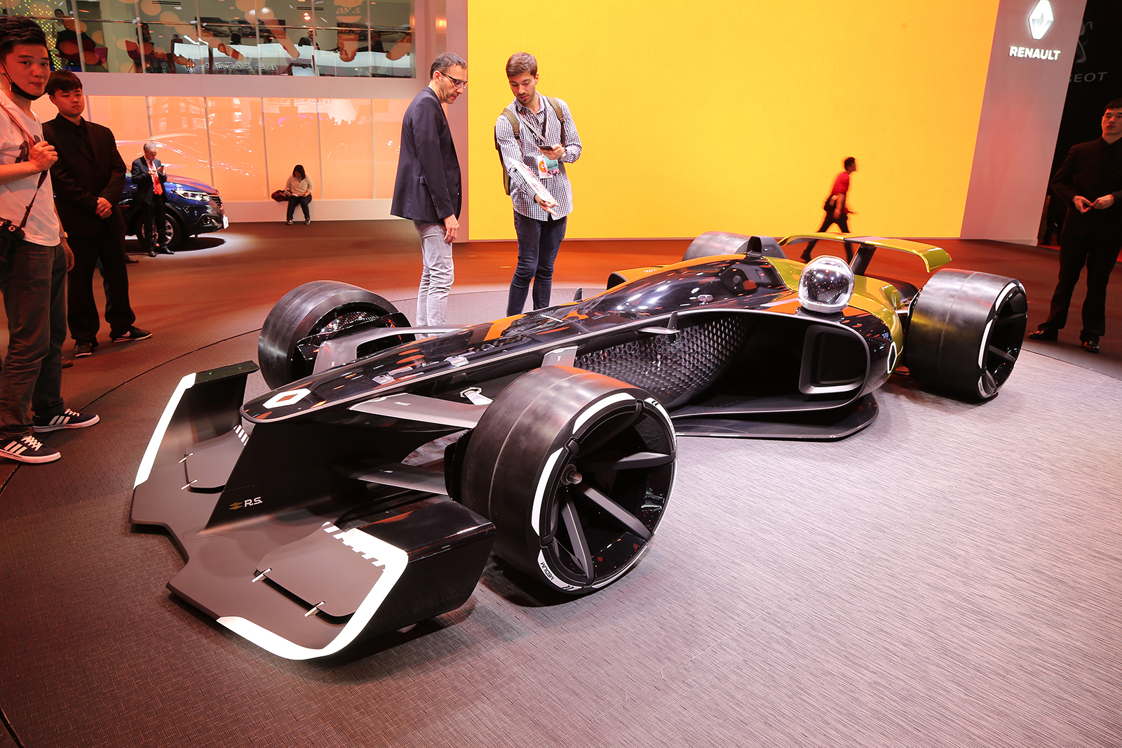 Renault RS 2027 Vision concept car revealed in Shanghai ...