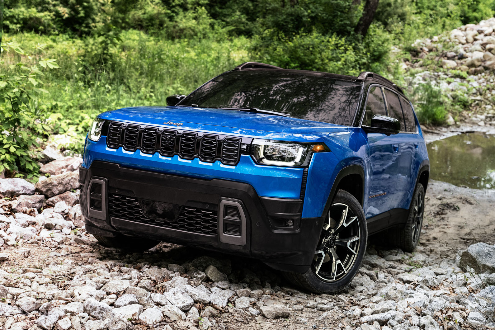 First official pictures of new Jeep Cherokee ahead of 2026 launch