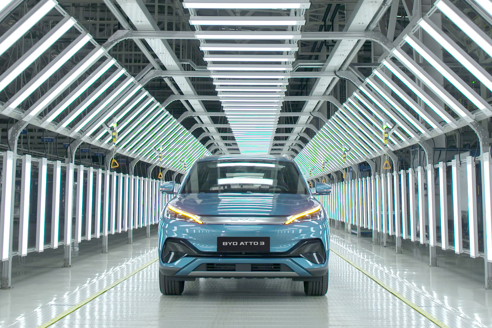 Why European car factories are courting Chinese manufacturers