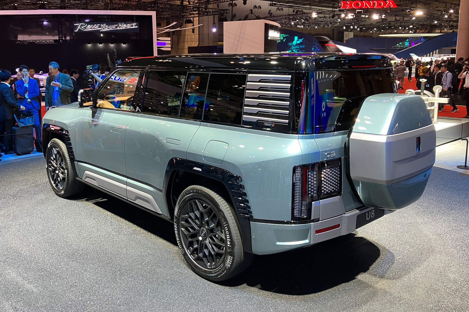 byd-yangwang-u8-tokyo-motor-show-2023-re