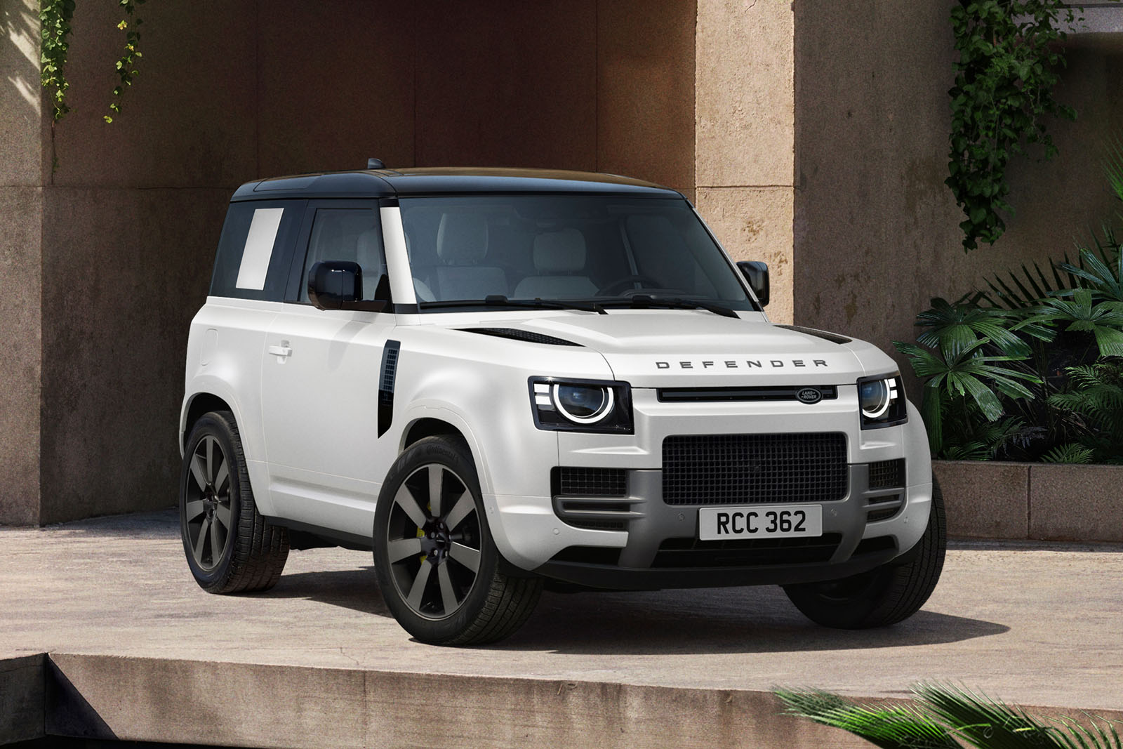 Land Rover Defender 更新推出都會化新車型 Vertex，經典 V8 引擎退役