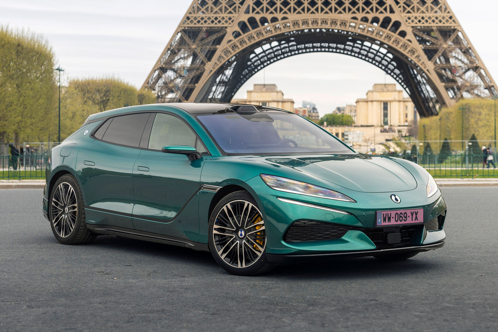 BYD confirms UK's fastest EV chargers: 1500kW network detailed