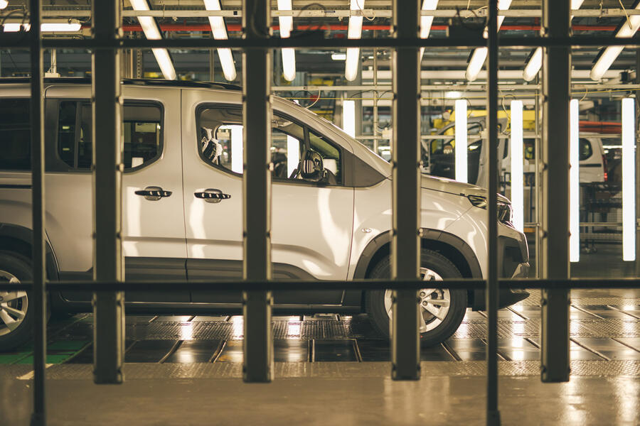 UK vehicle production hit by dramatic slump in van making