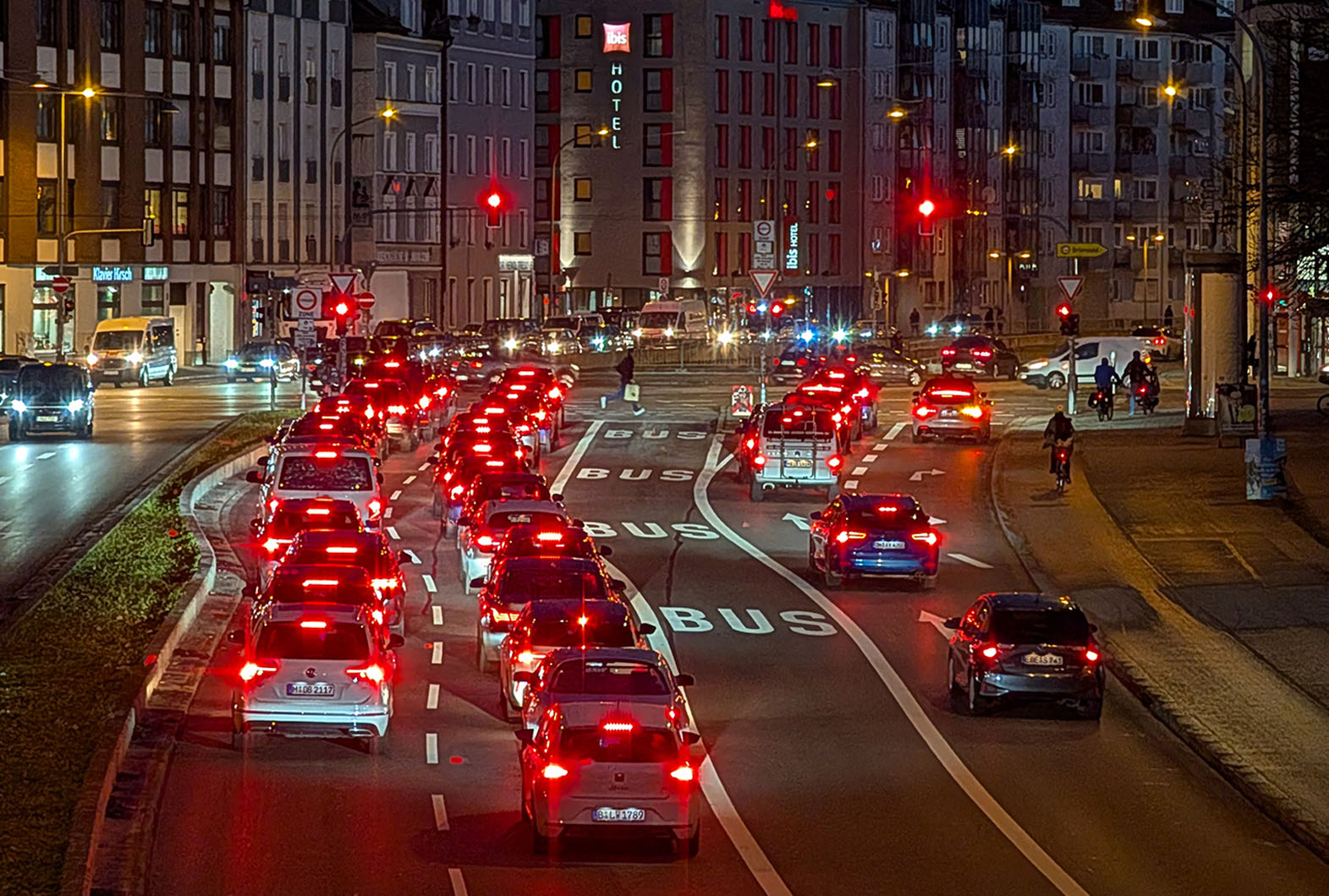 Official: EU scraps 2035 new ICE car sales ban