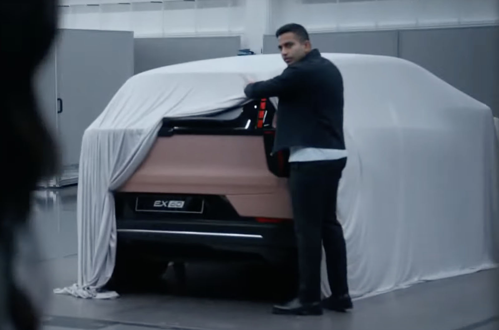 Volvo EX60 confirmed for early 2026 launch