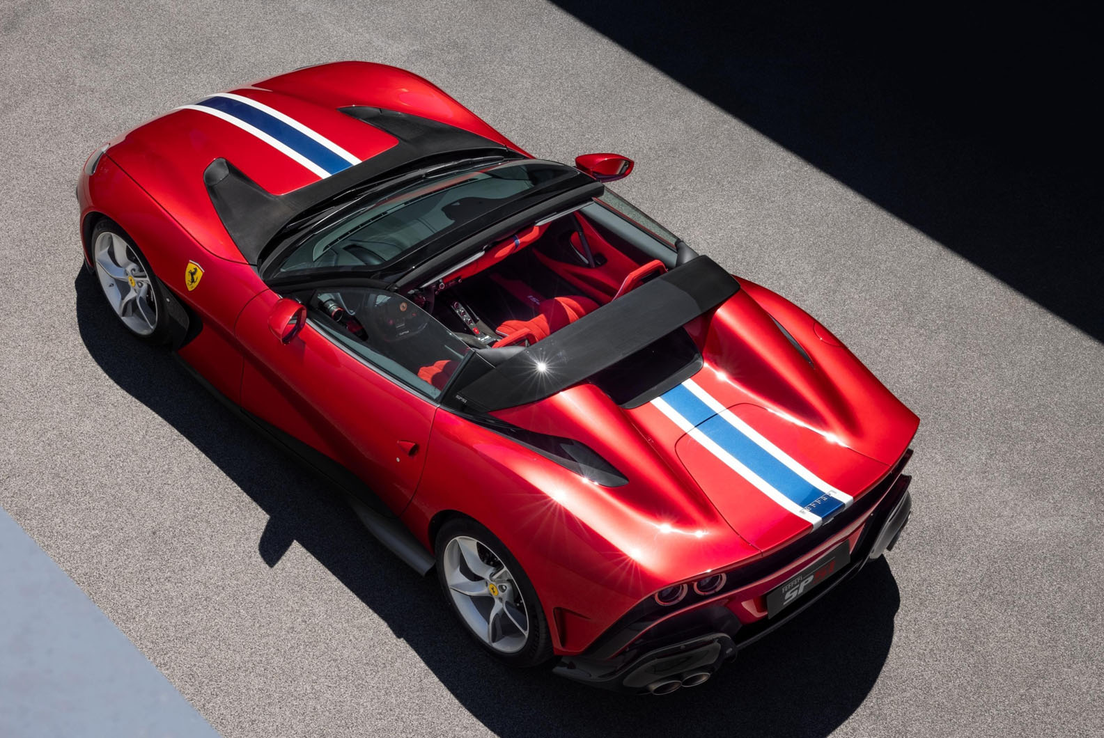 ハペペ Ferrari SP51 is 789bhp 812 GTS-based one-off | Autocar