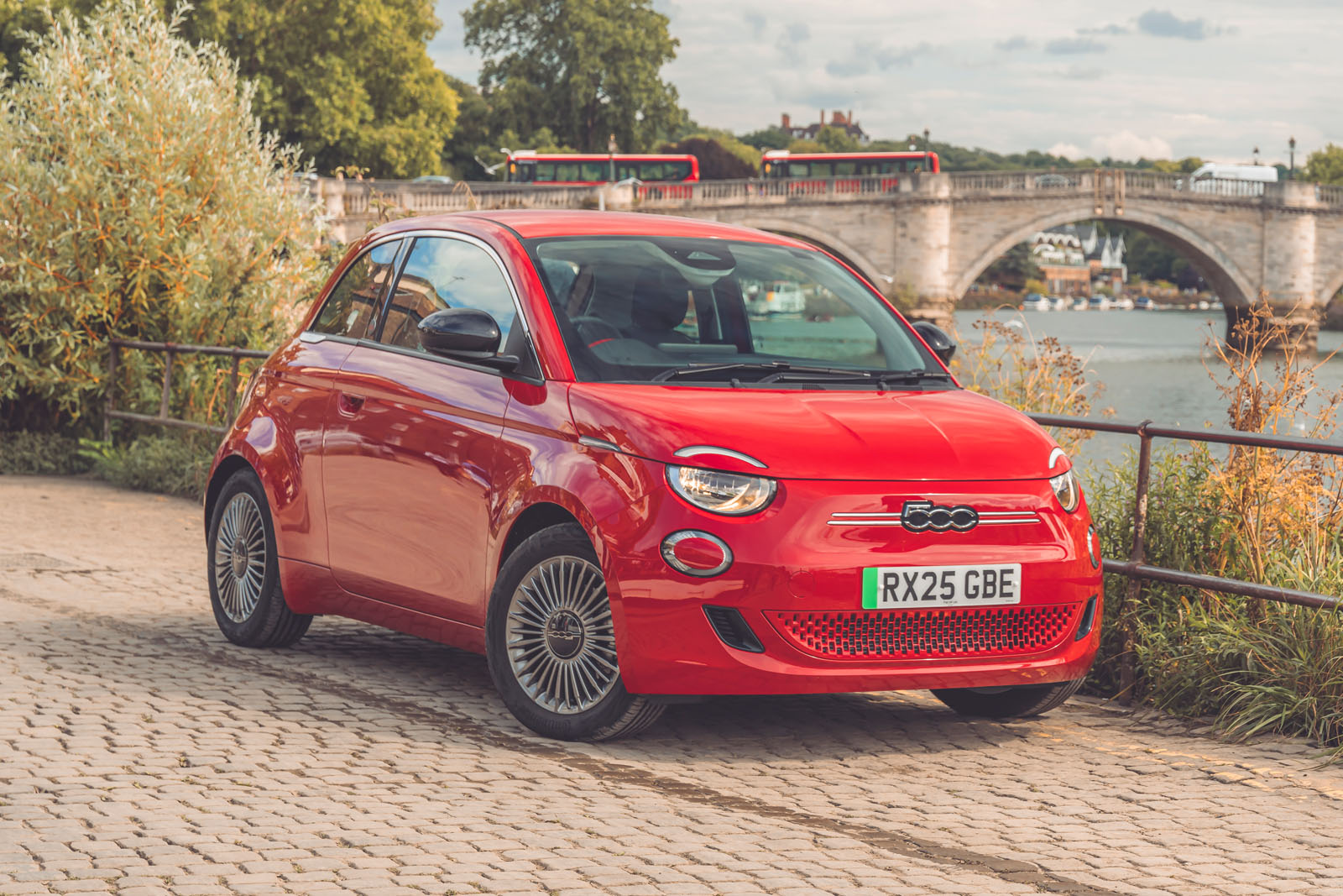 Fiat 500e price cut to £17k thanks to UK's Electric Car Grant